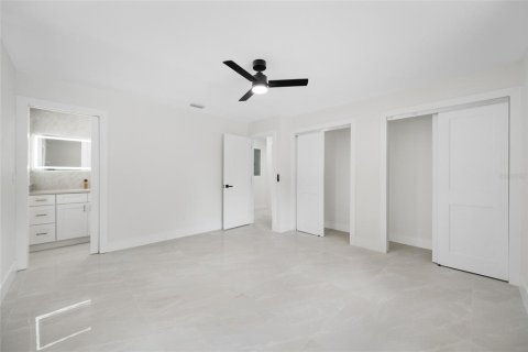 Villa ou maison à vendre à Tampa, Floride: 3 chambres, 159.42 m2 № 2427677 - photo 16