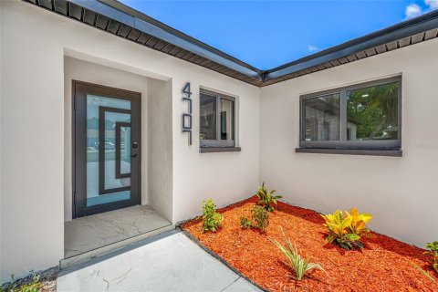 Villa ou maison à vendre à Tampa, Floride: 3 chambres, 159.42 m2 № 2427677 - photo 2