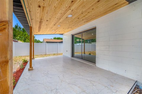 Villa ou maison à vendre à Tampa, Floride: 3 chambres, 159.42 m2 № 2427677 - photo 23