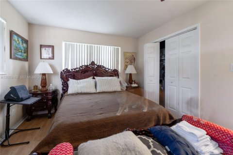 Casa en venta en Plantation, Florida, 3 dormitorios, 209.12 m2 № 2066326 - foto 27