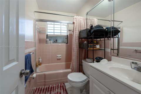 Casa en venta en Plantation, Florida, 3 dormitorios, 209.12 m2 № 2066326 - foto 29