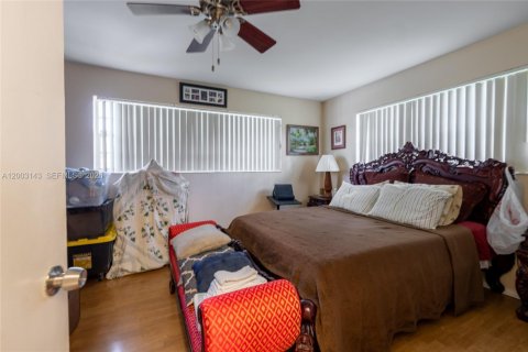 Casa en venta en Plantation, Florida, 3 dormitorios, 209.12 m2 № 2066326 - foto 28