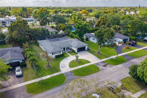 Casa en venta en Plantation, Florida, 3 dormitorios, 209.12 m2 № 2066326 - foto 18