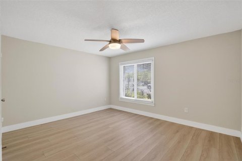 Copropriété à vendre à Saint Petersburg, Floride: 2 chambres, 97.55 m2 № 2220356 - photo 11