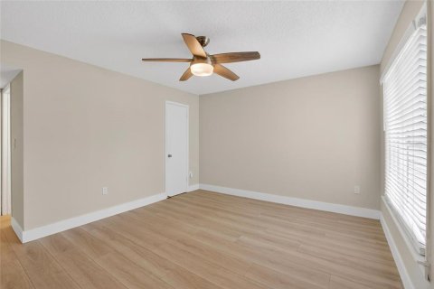 Copropriété à vendre à Saint Petersburg, Floride: 2 chambres, 97.55 m2 № 2220356 - photo 13