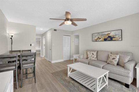 Copropriété à vendre à Saint Petersburg, Floride: 2 chambres, 97.55 m2 № 2220356 - photo 9