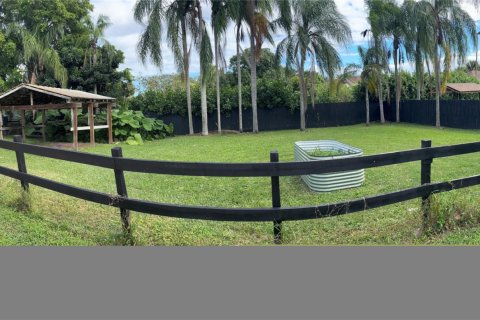 Casa en venta en Plantation, Florida, 4 dormitorios, 231.23 m2 № 929852 - foto 1