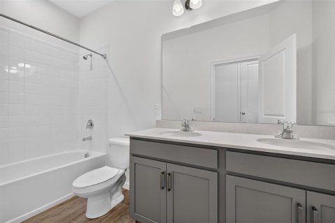 Villa ou maison à vendre à Mount Dora, Floride: 4 chambres, 218.88 m2 № 2299593 - photo 25