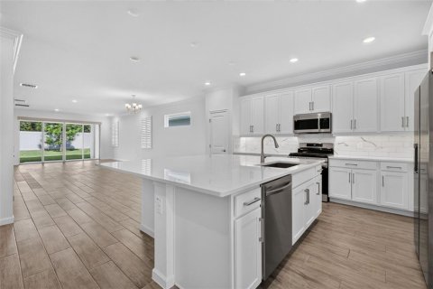 Villa ou maison à vendre à Mount Dora, Floride: 4 chambres, 218.88 m2 № 2299593 - photo 9