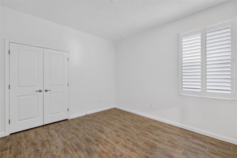 Villa ou maison à vendre à Mount Dora, Floride: 4 chambres, 218.88 m2 № 2299593 - photo 27