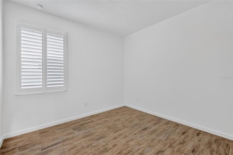 Villa ou maison à vendre à Mount Dora, Floride: 4 chambres, 218.88 m2 № 2299593 - photo 28