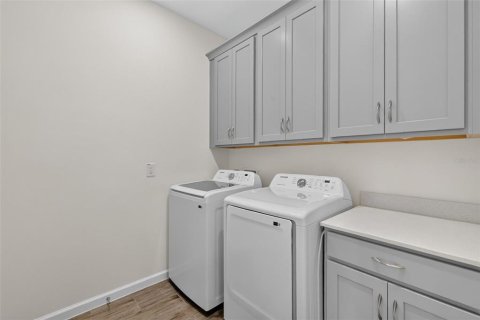 Villa ou maison à vendre à Mount Dora, Floride: 4 chambres, 218.88 m2 № 2299593 - photo 13