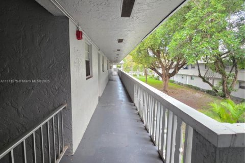 Copropriété à louer à Palmetto Bay, Floride: 2 chambres, 74.41 m2 № 1923665 - photo 19
