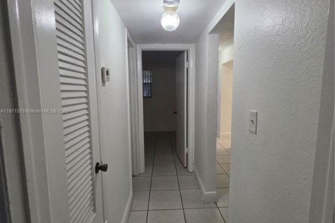 Copropriété à louer à Palmetto Bay, Floride: 2 chambres, 74.41 m2 № 1923665 - photo 25