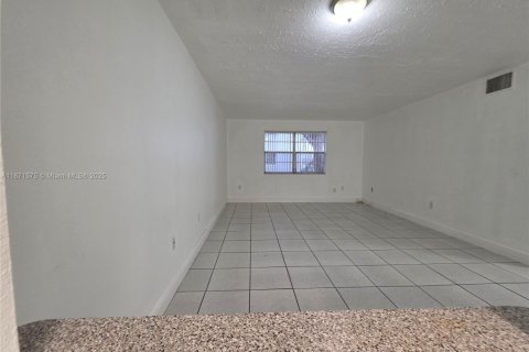 Copropriété à louer à Palmetto Bay, Floride: 2 chambres, 74.41 m2 № 1923665 - photo 26