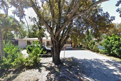 Casa en venta en Miami, Florida, 4 dormitorios, 171.68 m2 № 1844119 - foto 1
