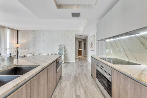 Купить кондоминиум в Майами, Флорида 2 спальни, 107.02м2, № 2035052 - фото 4
