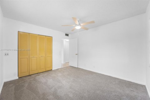 Condo in Deerfield Beach, Florida, 2 bedrooms  № 1784256 - photo 18