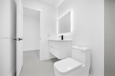 Casa en venta en Miami, Florida, 4 dormitorios, 188.96 m2 № 1699861 - foto 20