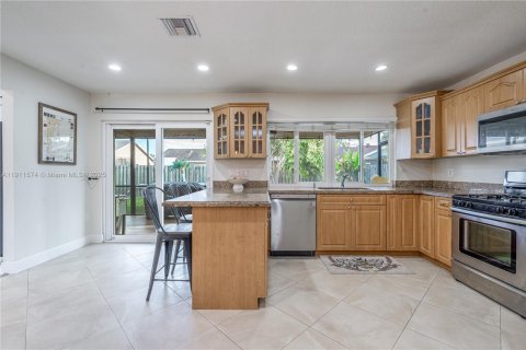 Casa en venta en Sunrise, Florida, 3 dormitorios, 149.57 m2 № 1969664 - foto 7