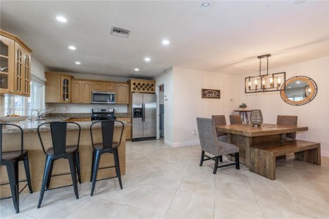 Casa en venta en Sunrise, Florida, 3 dormitorios, 149.57 m2 № 1969664 - foto 10