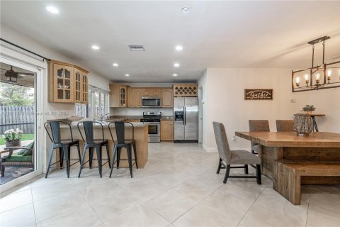 Casa en venta en Sunrise, Florida, 3 dormitorios, 149.57 m2 № 1969664 - foto 9