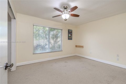 Casa en venta en Sunrise, Florida, 3 dormitorios, 149.57 m2 № 1969664 - foto 19