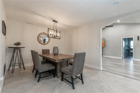 Casa en venta en Sunrise, Florida, 3 dormitorios, 149.57 m2 № 1969664 - foto 13