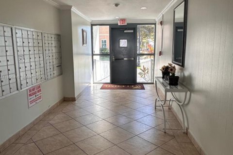 Copropriété à vendre à Sunny Isles Beach, Floride: 2 chambres, 82.87 m2 № 1994385 - photo 6