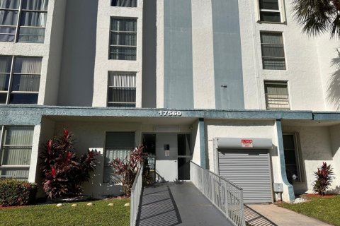 Copropriété à vendre à Sunny Isles Beach, Floride: 2 chambres, 82.87 m2 № 1994385 - photo 3