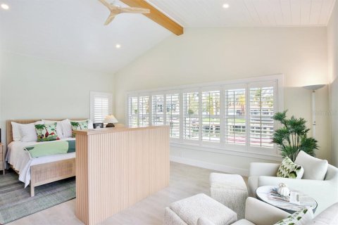 House in Holmes Beach, Florida 4 bedrooms, 231.14 sq.m. № 2396407 - photo 15