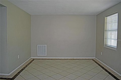 Casa en alquiler en Holiday, Florida, 2 dormitorios, 78.78 m2 № 1831785 - foto 4