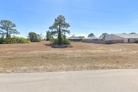 Terreno en venta en Cape Coral, Florida № 1918181 - foto 1