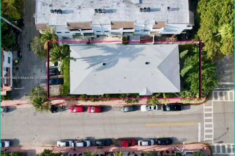 Condo in Miami Beach, Florida, 1 bedroom  № 1692239 - photo 20