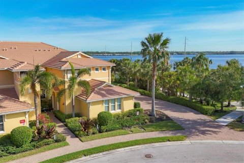 Copropriété à louer à Bradenton, Floride: 3 chambres, 216.65 m2 № 1877351 - photo 3