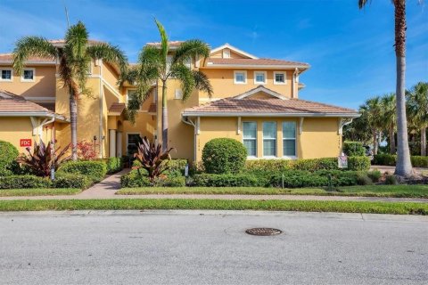 Copropriété à louer à Bradenton, Floride: 3 chambres, 216.65 m2 № 1877351 - photo 2