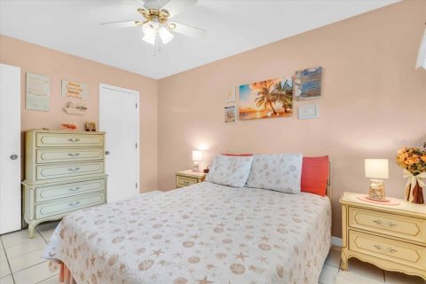 Купить кондоминиум в Ротонда, Флорида 4 комнаты, 117.61м2, № 1580645 - фото 24