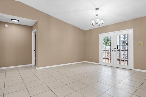 House in Tampa, Florida 3 bedrooms, 157.75 sq.m. № 2095111 - photo 9
