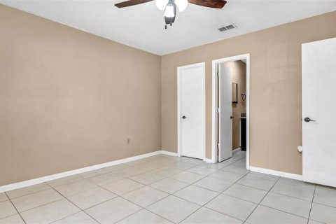 House in Tampa, Florida 3 bedrooms, 157.75 sq.m. № 2095111 - photo 17