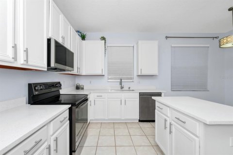Casa en alquiler en Orlando, Florida, 4 dormitorios, 183.2 m2 № 1844837 - foto 6
