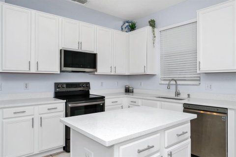 Casa en alquiler en Orlando, Florida, 4 dormitorios, 183.2 m2 № 1844837 - foto 7