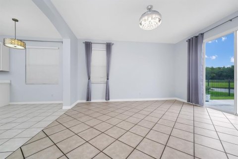 Casa en alquiler en Orlando, Florida, 4 dormitorios, 183.2 m2 № 1844837 - foto 13