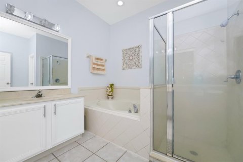 Casa en alquiler en Orlando, Florida, 4 dormitorios, 183.2 m2 № 1844837 - foto 20