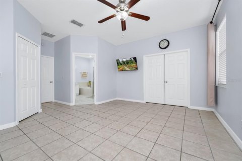Casa en alquiler en Orlando, Florida, 4 dormitorios, 183.2 m2 № 1844837 - foto 17