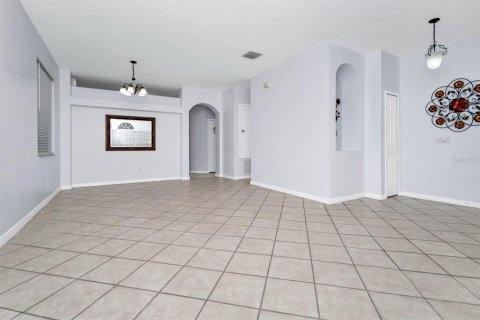 Casa en alquiler en Orlando, Florida, 4 dormitorios, 183.2 m2 № 1844837 - foto 4