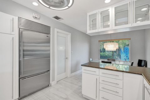 House in Pompano Beach, Florida 2 bedrooms, 164.44 sq.m. № 2083668 - photo 21