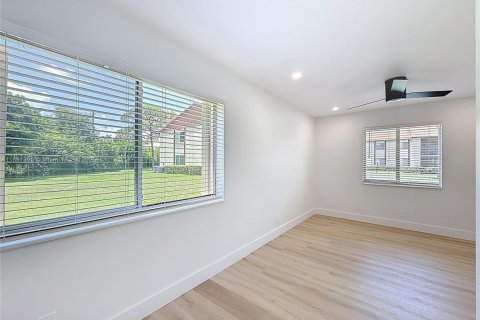 Condo in West Palm Beach, Florida, 1 bedroom  № 1857399 - photo 23