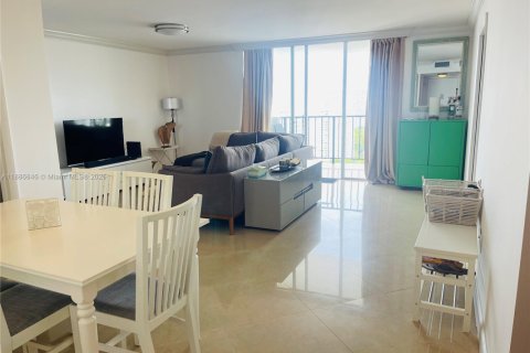 Condo in Aventura, Florida, 2 bedrooms  № 1933526 - photo 4