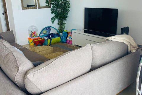 Condo in Aventura, Florida, 2 bedrooms  № 1933526 - photo 8