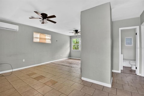 Casa en venta en Daytona Beach, Florida, 2 dormitorios, 63.36 m2 № 1902078 - foto 6